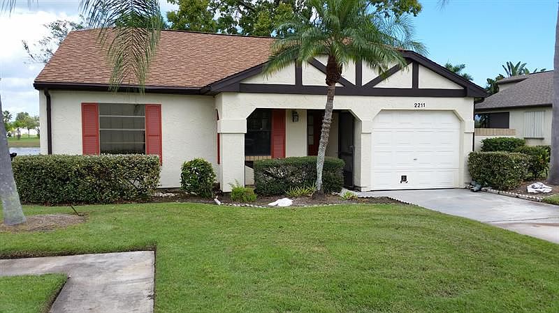 1st image of 2211 SE Brekenridge Cir