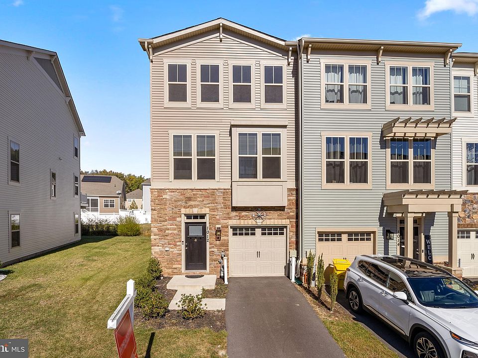 1st image of 1012 Edenberry Way Gln