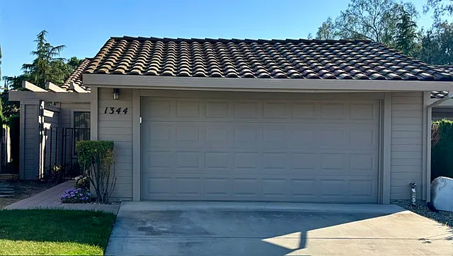 Front - 1344 Paseo Redondo Dr 95348