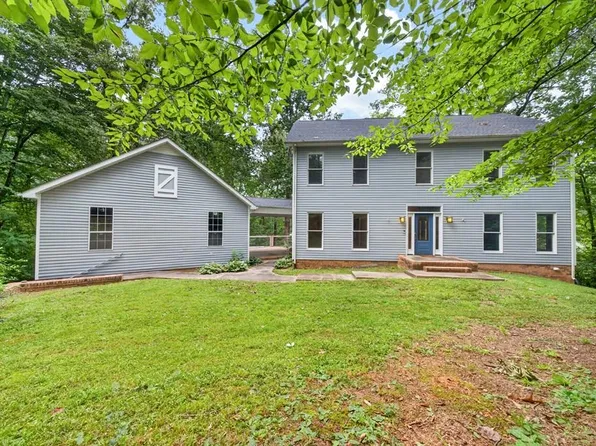 1945 Forest Cir, Cookeville, TN 38506