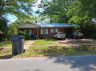 117 Lobinger Ave, Fitzgerald, GA 31750
