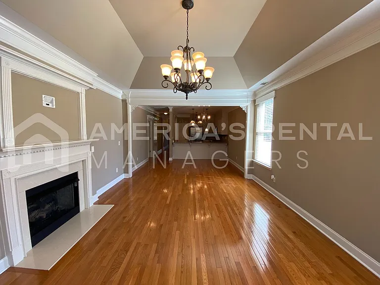 4230 Lochshire Ln — Photo 15