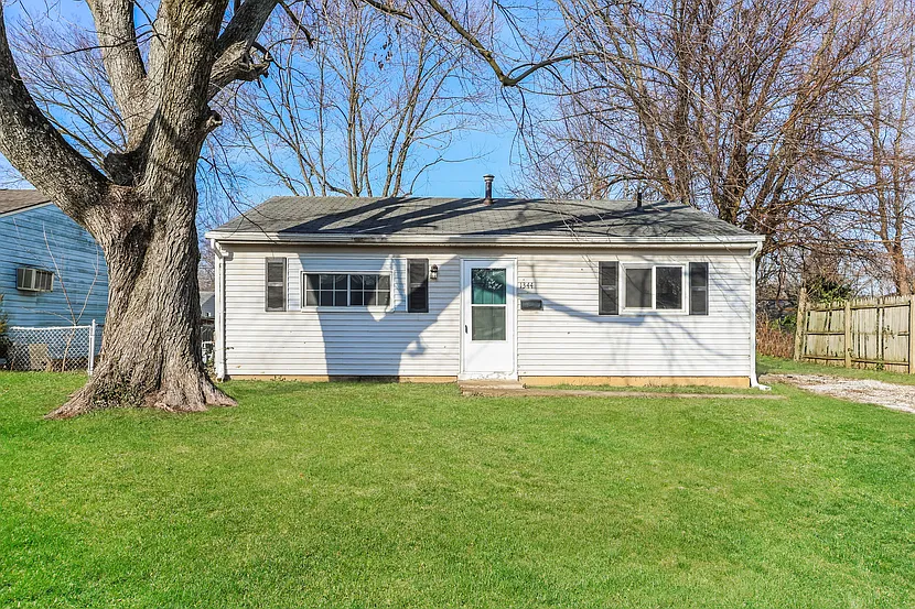 Building Photo - 1344 Southfield Dr S