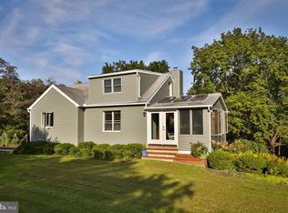 126 E Dark Hollow Rd, Pipersville, PA 18947