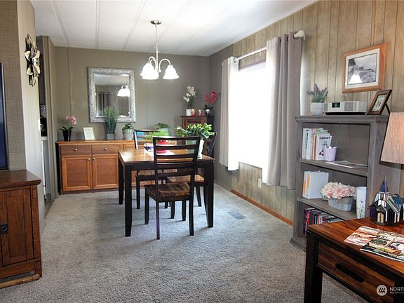 3rd image of 2456 Kingfisher Lane