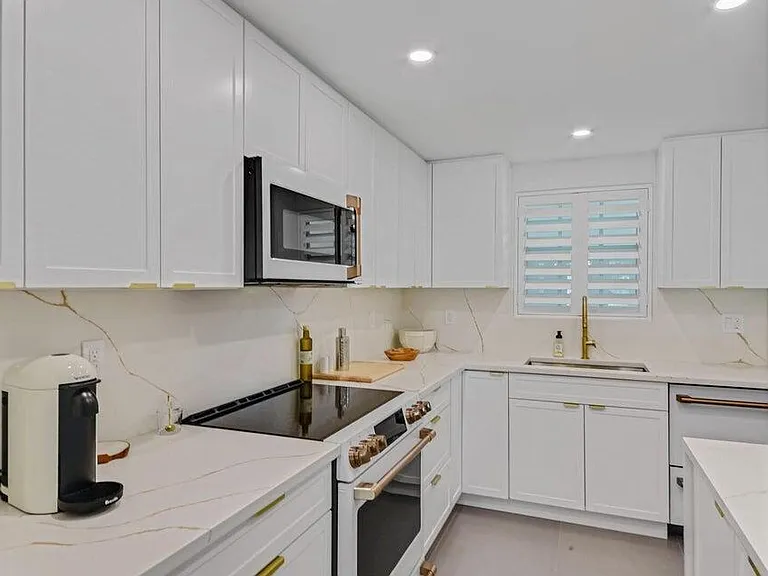 765 Jeffery St #1-101 — Photo 4