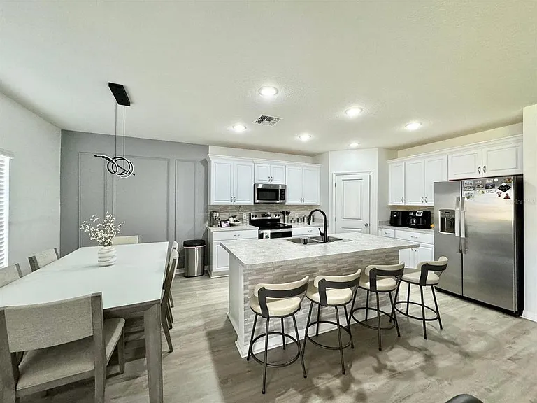 2900 Ponce Crest Dr — Photo 4