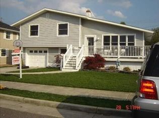 8102 Fulton Ave, Margate, NJ 08402