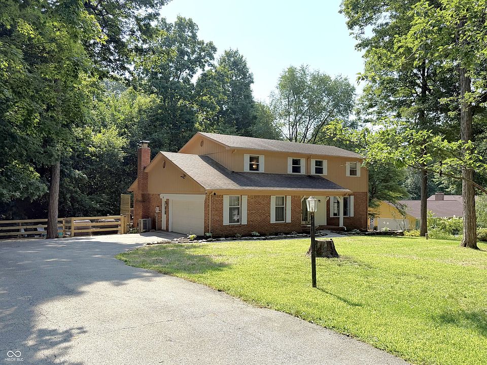 1st image of 610 N Forest Rd