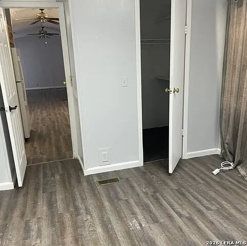 8429 Braewick Dr — Photo 17