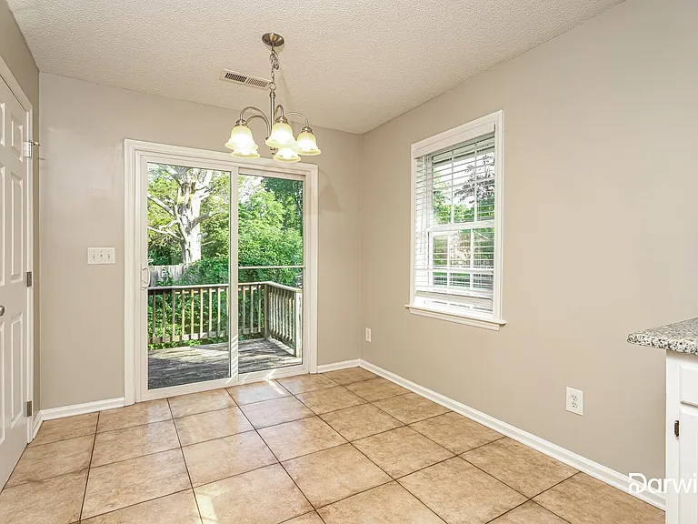 820 Vegas Palm Ave — Photo 7