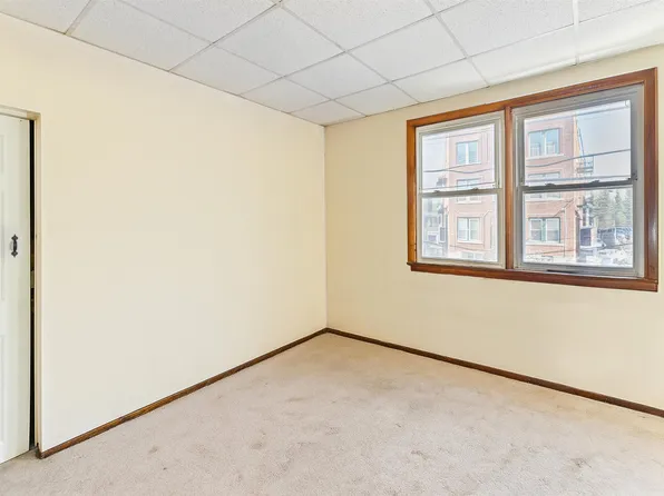 98 West 49th Street image 25 of 35