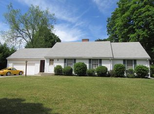 169 Elm St, Northampton, MA 01060