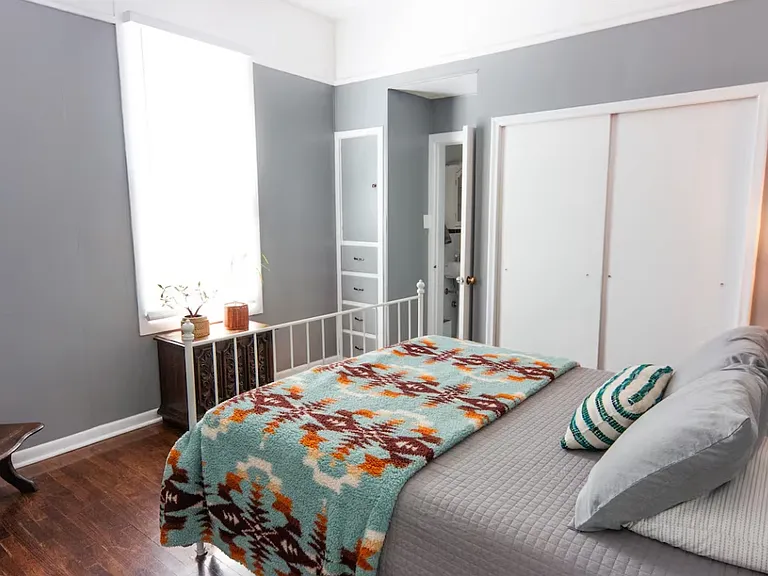 975 E 1st Ave #3 — Photo 7