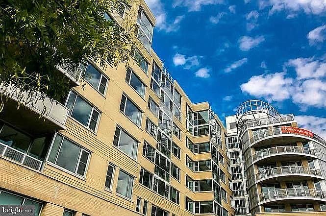 1st image of 3409 Wilson Blvd Unit 301