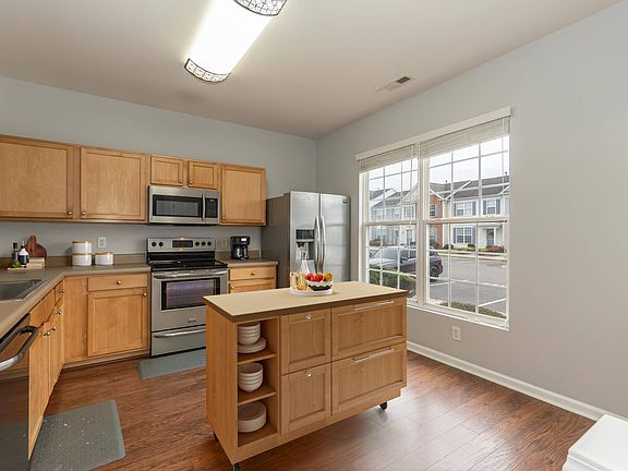 4th image of 5141 Twelvepole Dr