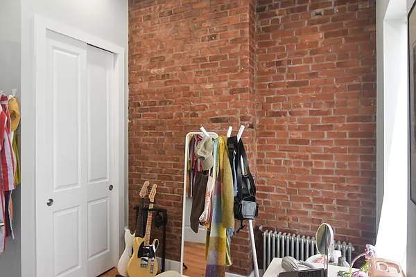 Rented by The Agency | media 30