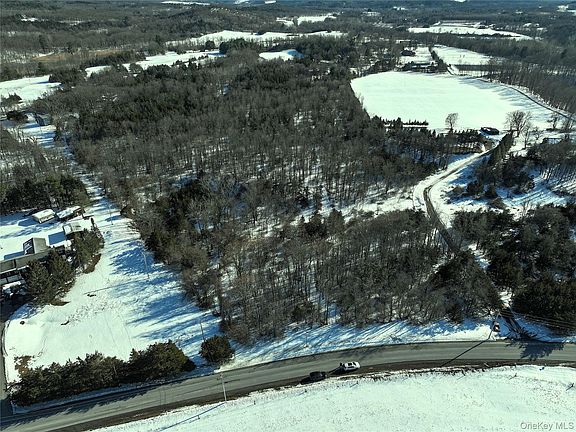 2nd image of Bells Pond Road