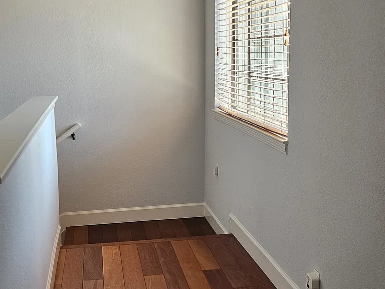 Walkway to Upstairs Bedroom and Den.