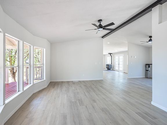 2nd image of 14361 Holiday Way