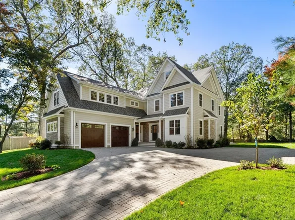 18 Robinson Rd, Lexington, MA 02420