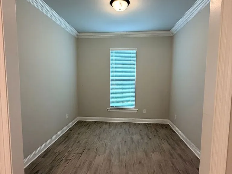277 Saint Edmunds Way — Photo 8