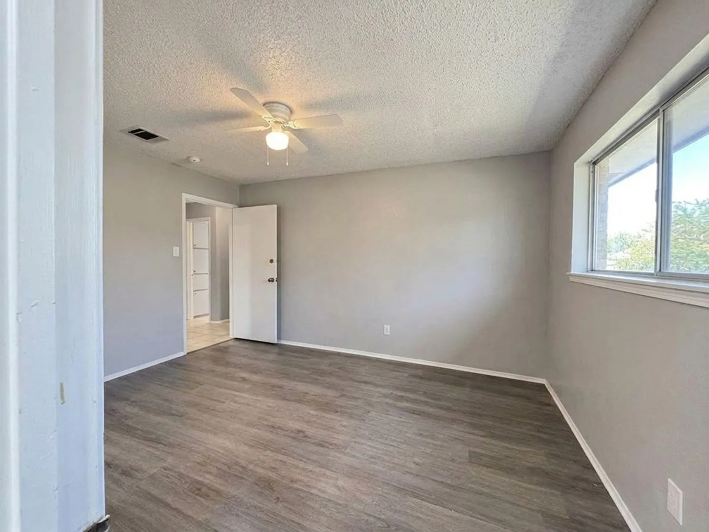 12814 Greenshire Dr. — Photo 3
