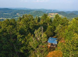 759 Haycock Rd SE, Floyd, VA 24091