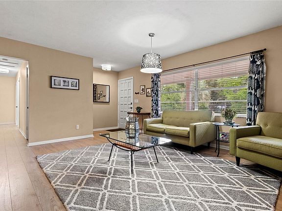 2nd image of 37108 McMinn Ave