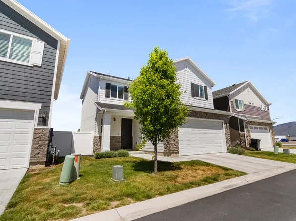 3233 S Burkhill Ln, Syracuse, UT 84075