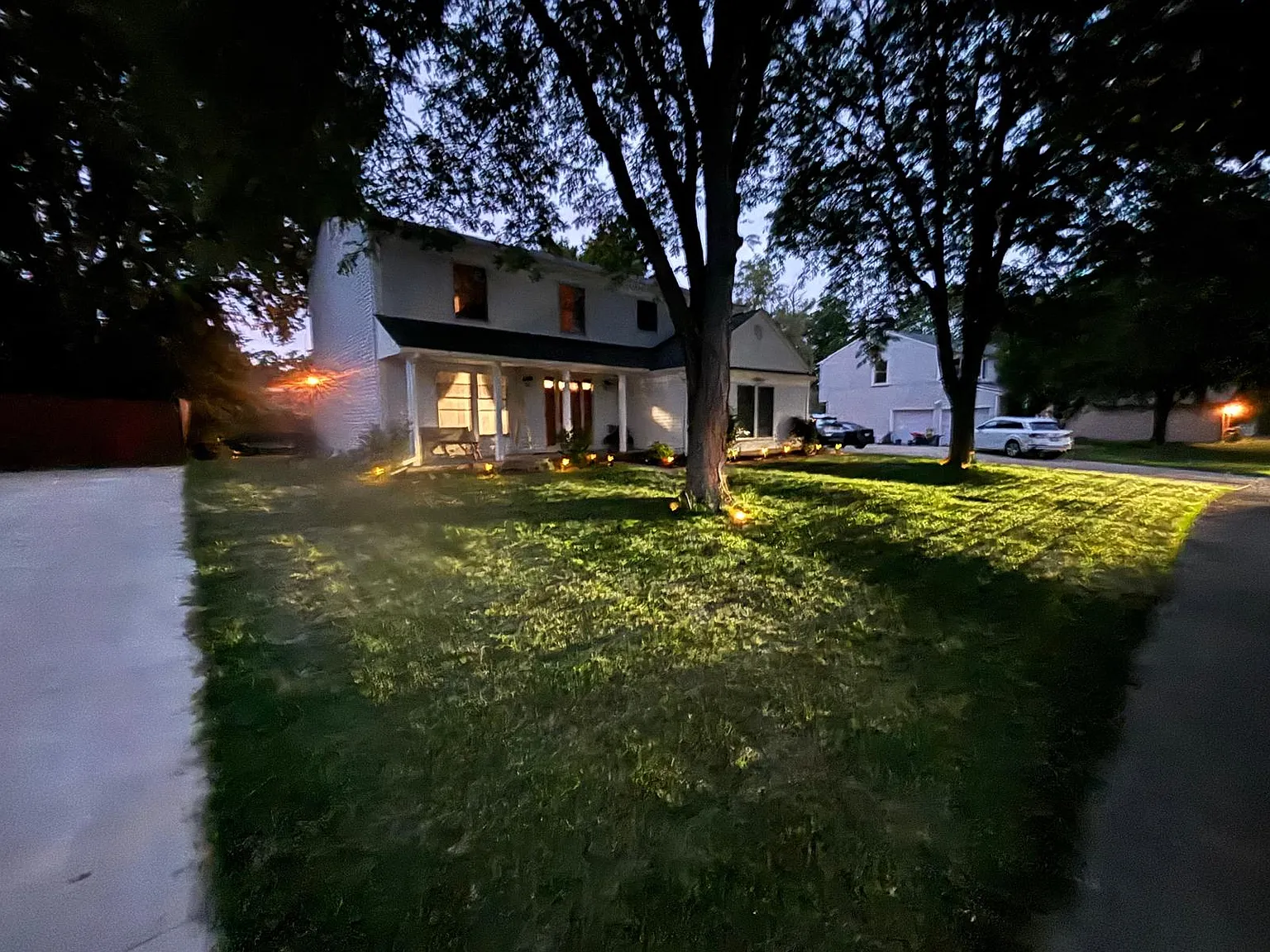 4 bed, 2050 sqft, $3,200 — Photo 3