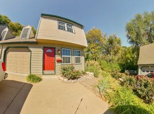 300 Orchard Cir, Manhattan, KS 66502