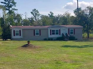 4 Riverside Ln, Huntsville, TX 77320