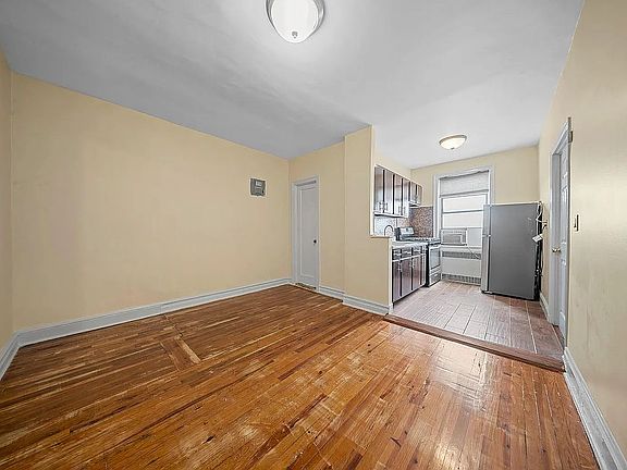 3rd image of 2901 Avenue N #G