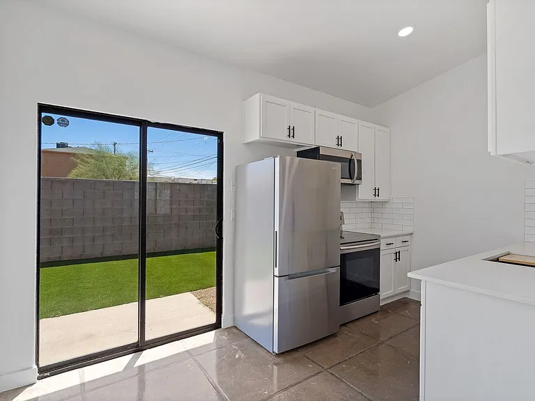 620 E Lester St #2 — Photo 13