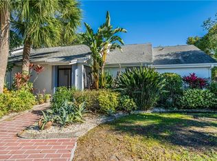 1301 Spry Ct, Sun City Center, FL 33573