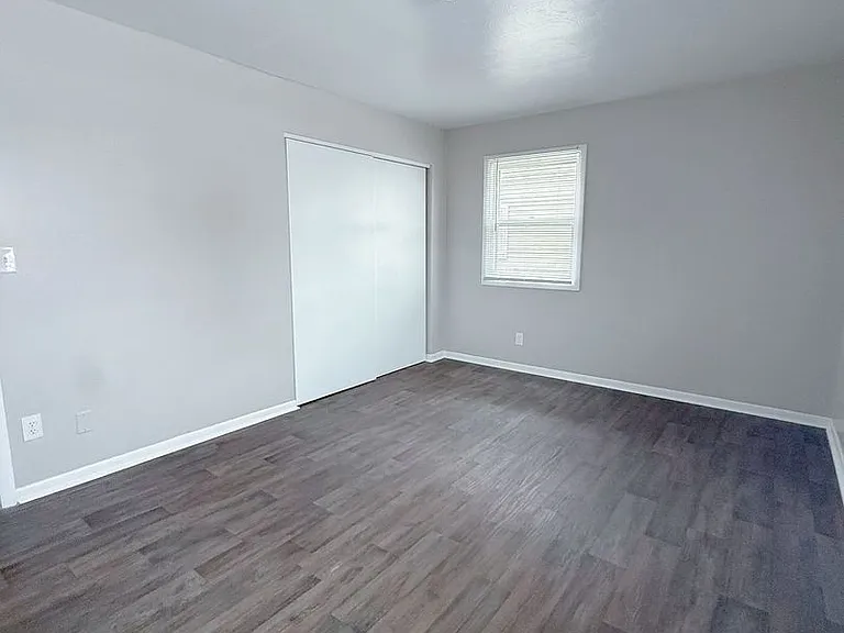 1707 Madison St — Photo 12