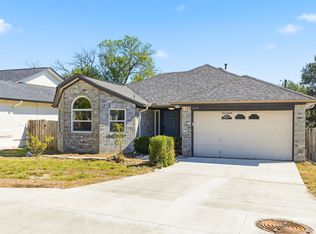 1153 Lago Vista St, San Marcos, TX 78666