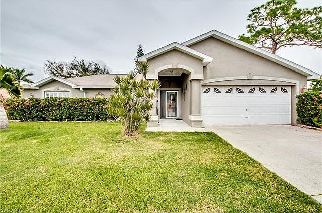 1st image of 623 SE 20th St