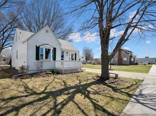 313 N Roche St, Knoxville, IA 50138