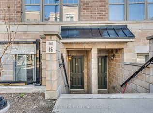 100 Parrotta Dr #85, Toronto, ON M9M 0G1
