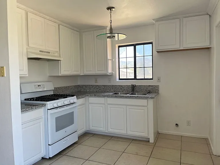 21440 Santa Barbara Dr — Photo 4