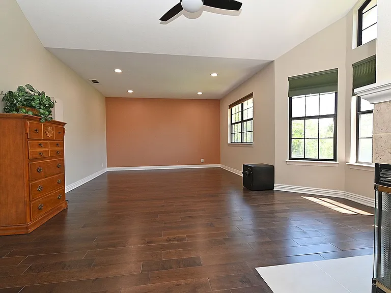 44144 Ibero Way — Photo 33