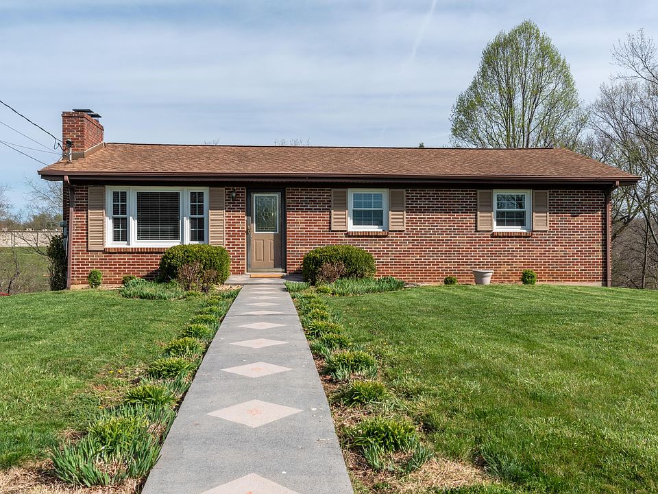 1st image of 457 Hilltop Dr
