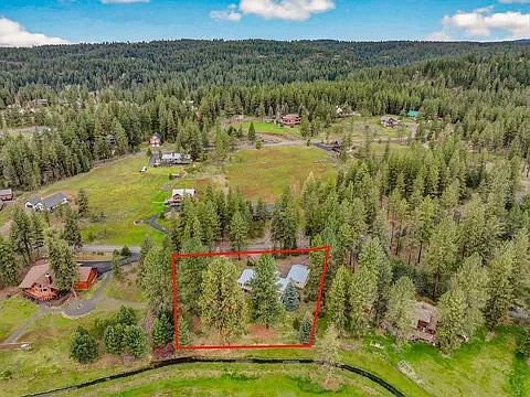3rd image of 3880 Hot Springs Rd
