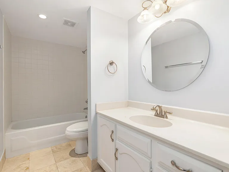 3701 S Flagler Dr #B303 — Photo 14