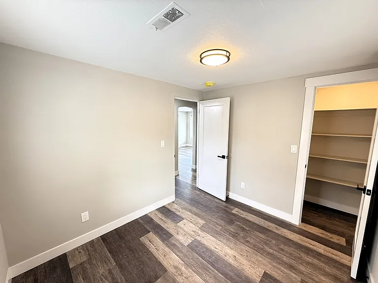14402 Washington Ave SW #7 — Photo 6