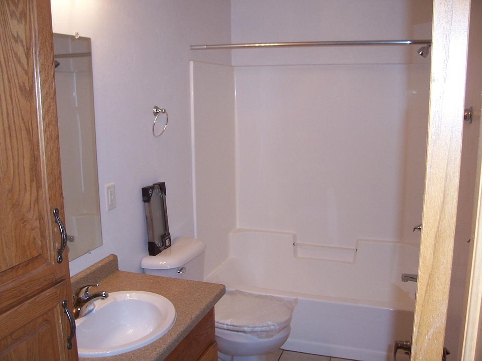 1st image of 2453 Lawrence Dr
