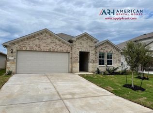 925 Armadillo Dr, Seguin, TX 78155