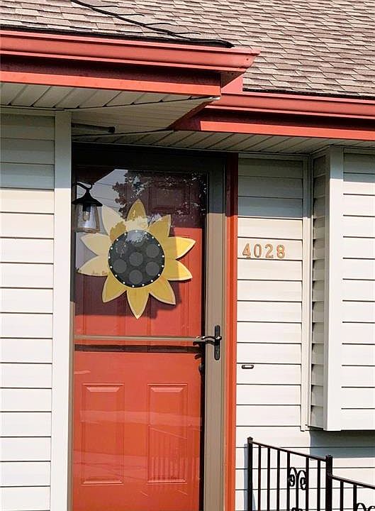 1st image of 4028 10th Ave